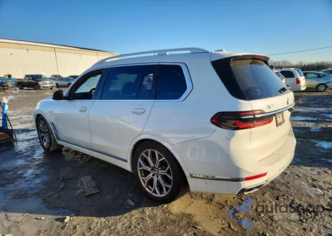 2025 BMW X7 xDrive40I z USA, uszkodzony, nr VIN 5UX23EM02S9W23009